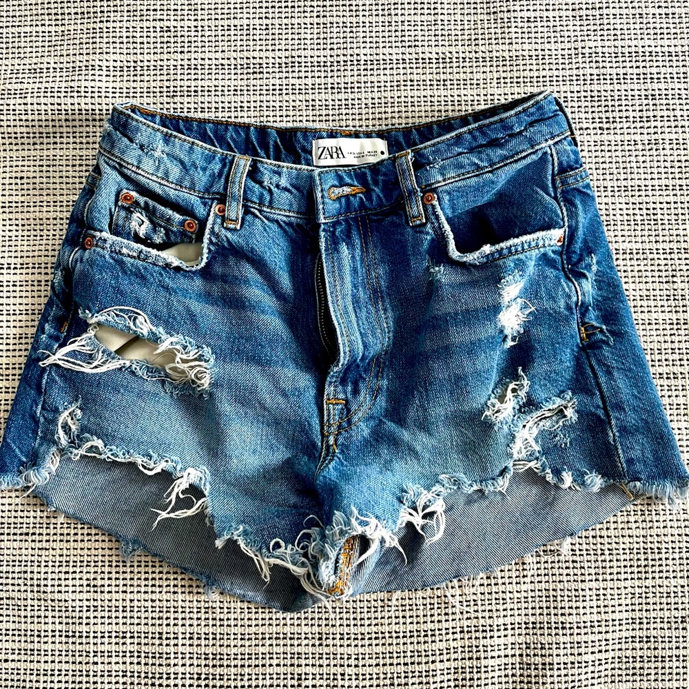 Zara High Rise Ripped Shorts